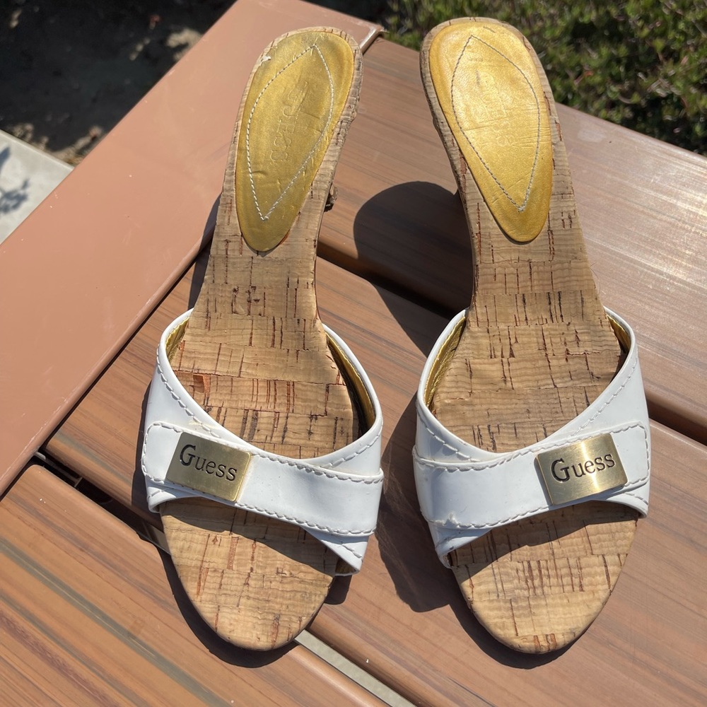 Guess heel